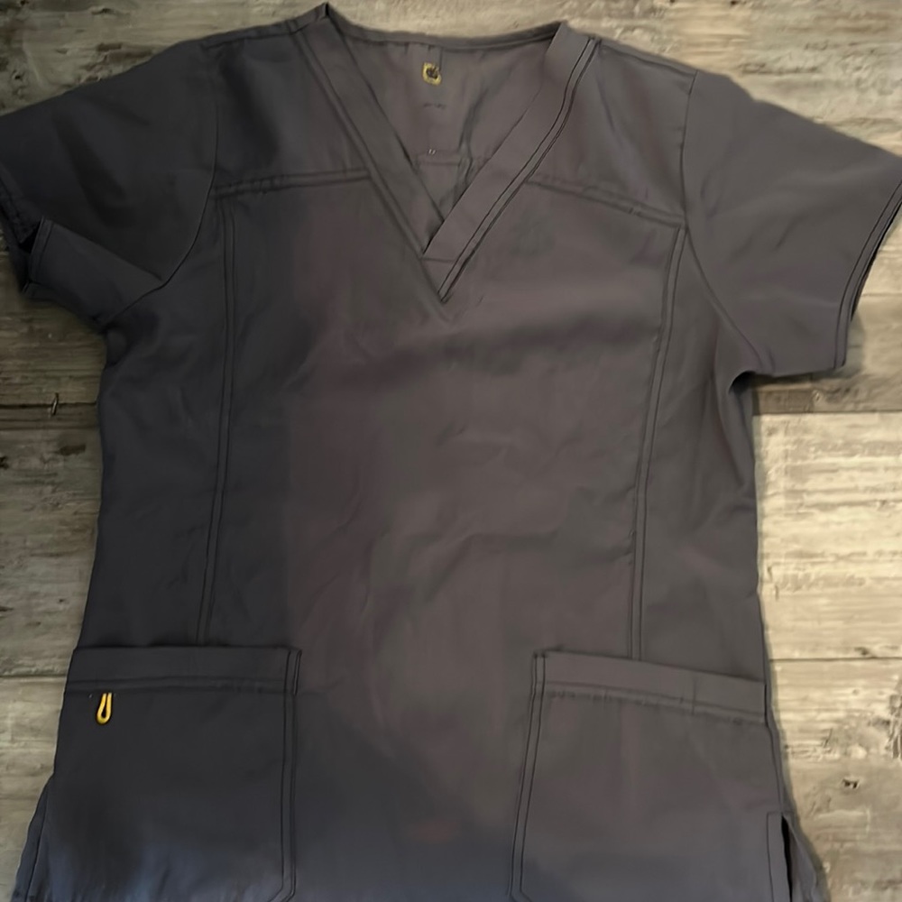 Scrub top